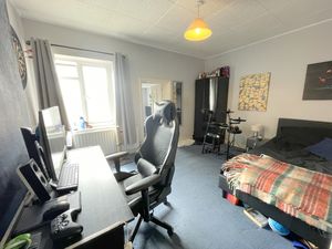 Silcott Street- click for photo gallery